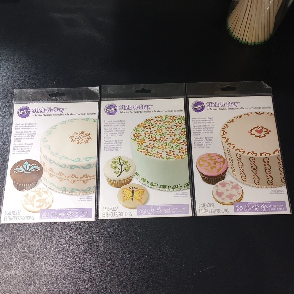 Lote de 3 plantillas con monograma Wilton Stick-N-Stay Foto 1 de 4