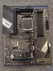MSI PRO X670-P WIFI Socket AM5 AMD Płyta główna (PROX670PWIFI) - Zdjęcie 1 z 4