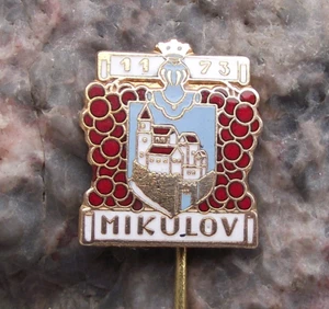 Vintage Mikulov 1173 Grape Vineyard Region Czechoslovakia Souvenier Pin Badge - Picture 1 of 3