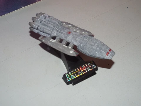 BATTLESTAR GALACTICA TITANIUM BATTLESTAR PEGASUS (2007, USED, RARE) Cover