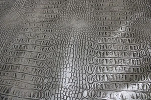 SILVER CROCODILE EMBOSSED LEATHER: Thickness 2.5-3 oz. - Leatherworking cowhide - Picture 1 of 6