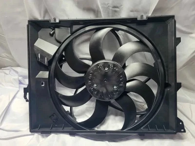 Radiator Cooling Fan Assembly 600W For BMW E90 128i 323i 325i 328i 17427522055 - Image 1 of 4