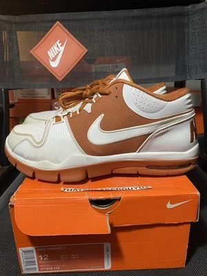 NIKE TRAINER 1 TALLA 12 TEXAS LONGHORNS PE MUESTRA ARCH MANNING RARO 371378-111 AIR Foto 1 de 4
