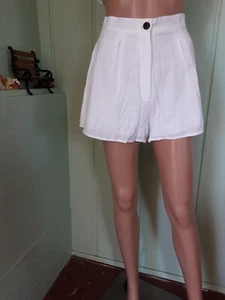 Pantalones cortos junior para mujer Francesca's #499 nuevos con etiquetas blancos talla XS forrados - Imagen 1 de 13