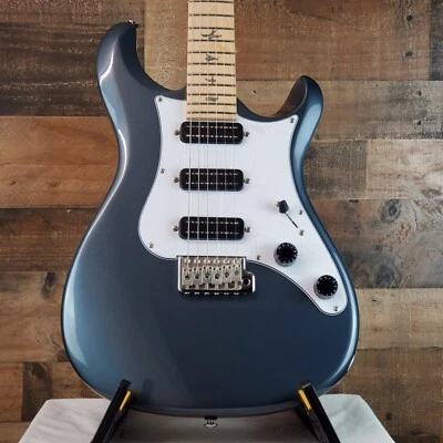 PRS SE NF3, Gris Gunmetal, Diapasón de Arce, Bolsa de Concierto, Envío Gratis, 360 Foto 1 de 4