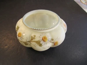 Antique Mt. Washington Smith Bros Satin Melon Rib Beaded Edge DAISY Flowers Bowl - Picture 1 of 6