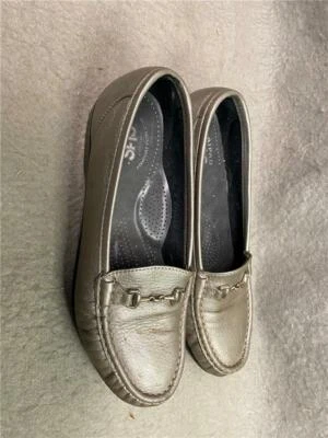 ВИНТАЖНЫЕ ЖЕНСКИЕ SAS TRIPAD КОМФОРТА СЕРЕБРО КОЖАНЫЕ ТУФЛИ РАЗМЕР 8 1/2 N - Изображение 1 из 4