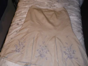 Beige and Blue Skirt....Size 20 - Picture 1 of 9
