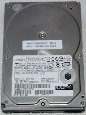 HITACHI DESKSTAR E7K500 500GB 7.2K 16MB SATA II 3.5'' HDS725050KLA360 - Image 1 of 3