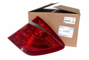 BMW F25 X3 RIGHT REAR OUTER TRUNK LID TAILLIGHT LAMP 2011-2016 NEW GENUINE OE - Picture 1 of 4