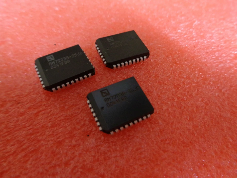 AMD 2Kx9 FIFO Memory 35ns 2 x AM7203A-35JC AM7203A-25JC PLCC-32 Unit - Image 1 of 4