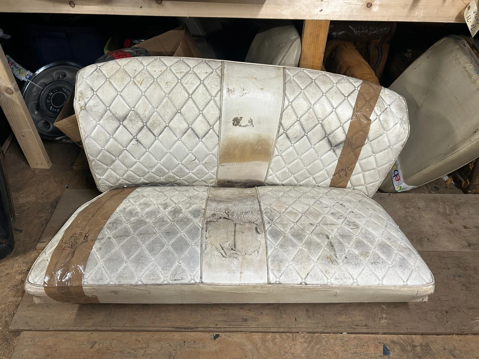 Assento traseiro conversível 1967 1968 1969 Dodge Dart Plymouth Barracuda - Imagem 1 de 4