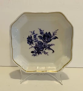 RICHARD GINORI SAVONA SQUARE PORCELAIN DISH FLORAL BLUE FLOWERS ITALY 6.5” - Picture 1 of 3