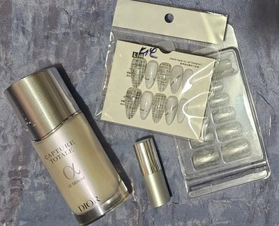 Suero antienvejecimiento Dior Capture Totale Le Serum 50 ml + Presionar las uñas + ¡Lippy! WoW Foto 1 de 4
