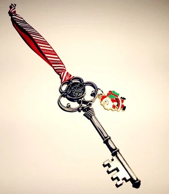 SANTA'S MAGIC KEY - for houses without a Chimney - customized - hand made