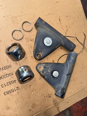 73-76 Soportes faros suzuki ts-185 Foto 1 de 4