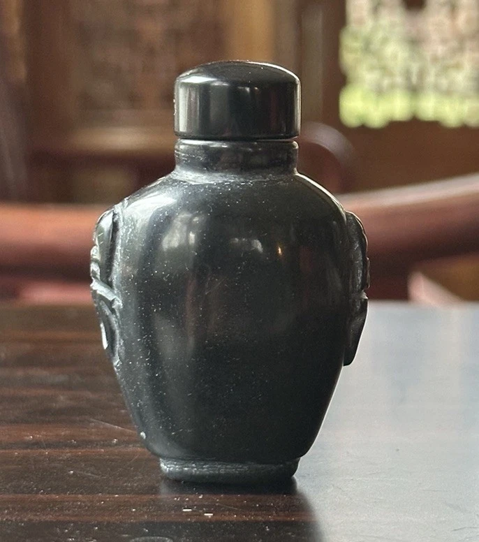 Antigua botella de tabaco china de jade negro (89 g) Foto 1 de 4