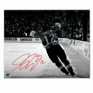 Simon Gagne Autographed Philadelphia Flyers Horizontal 8x10 Photo - Picture 1 of 1