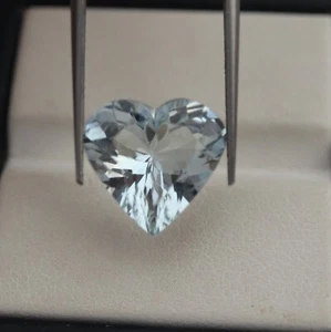 4.7 Cts 13x12.5 MM Real Colorless Aquamarine Heart Cut Gemstone March Birthstone - Imagen 1 de 10