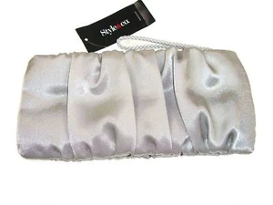 Style&Co. Women's Angelina Mini Silver Wristlet 10" x 4 1/2" x 1" - Bild 1 von 2