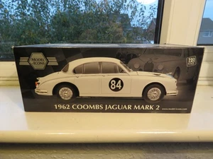 Model Icons Jaguar MK2 Coombs BUY 12 1/18 Rennwagen Modell, Neu - Bild 1 von 16