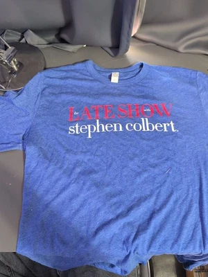 Мужская футболка The Late Show With Stephen Colbert размер L  - Изображение 1 из 3