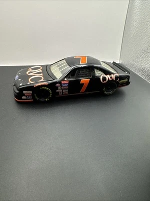 Ford Thunderbird 1996 Diecast Revell QVC #7 Geoff Bodine 1:24 NASCAR Foto 1 de 4