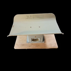 Vintage Detecto MCM Baby Scale - 25 lbs max - Picture 1 of 4