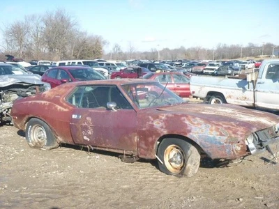 Luz trasera izquierda del conductor para 73-74 AMX 1625860 Foto 1 de 4