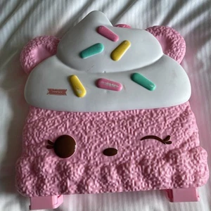 Num Noms Collector's Case Cupcake Storage with 40+ Nom Nums. - Picture 1 of 12