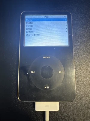 Apple iPod classic 5th Generation Black (30 GB) Bad Battery - Image 1 of 4