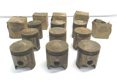 LOTE DE 9 PISTONES VINTAGE LINCOLN ZEPHYR V-12 OEM ALGUNAS CAJAS INCLUIDAS #B-4 NOS  Foto 1 de 4