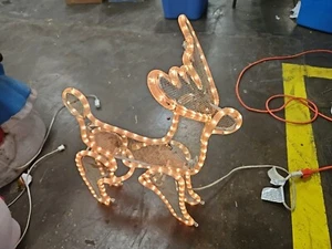 Vintage Flex Rope Lighted Deer Christmas Indoor Outdoor Moveable Parts - Picture 1 of 5