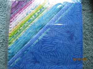 Island Batik Ohana layer cake 10" square, 42 pieces - Picture 1 of 2