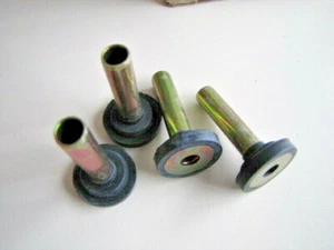 ROL Gaskets Valve Cover Grommet MM23310 (single unit) - NOS, see details - Picture 1 of 7
