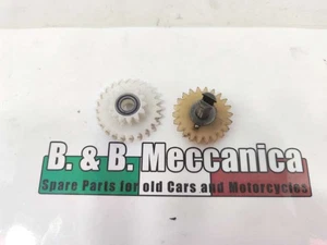 INGRANAGGI ALBERO POMPA MISCELATORE MOTORE MINARELLI AM3 50cc APRILIA RS F1 R... - Picture 1 of 6