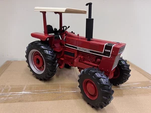 1:16 ERTL CASE 1066 Tractor Farm Vehicle Agricultural Machinary Diecast Model - Picture 1 of 5