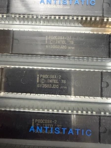 P80C88A-2 Intel Mikroprozessor, 8-Bit, 8MHz, CMOS, PDIP40 je 1 - Bild 1 von 4