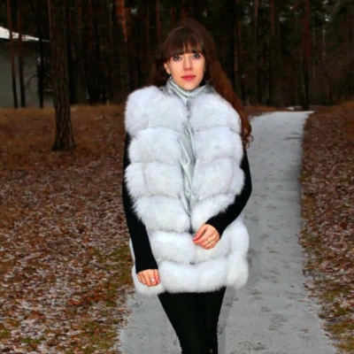 Fashion Women's Fox Fur Vest Winter Warm Natural Real Fur Gilet Waistcoat Coat - Image 1 of 4