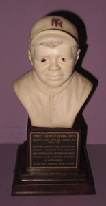 1963 Sports Hall of Fame Bust, Babe Ruth, marcado con tinta negra - Imagen 1 de 9