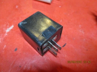 CHEVROLET-GMC C/K/G-10-15-20-25-30 CAMARO- JEEP--GM -1973-99  HORN  Relay  - Image 1 of 2