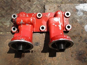 1974 International 966 diesel farm tractor dual oil filter element housing  - Picture 1 of 2