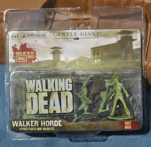 Gentle Giant Walking Dead Walker Horde Zombies 1:32 Army Men - Picture 1 of 2