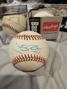 Baseball Orioles Jerry Hairston Jr autografato ufficiale Rawlings American League - Foto 1 di 2