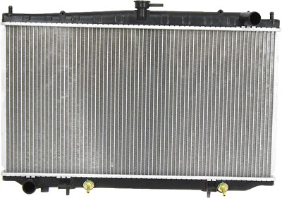 Radiator for 2000-2001 Nissan Altima GLE 4 Cyl 2.4L   - Image 1 of 4