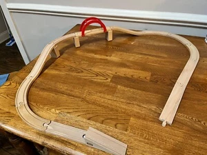 Vintage GROUND to ELEVATED BRIDGE with 2 PIECES + 3 BRIDGE SUPPORTS + TRACK - Picture 1 of 5