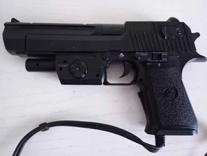PS2 Thrustmaster Desert Eagle .50AE Light Gun - Picture 1 of 4