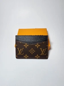 Louis Vuitton Monogram Card Holder - M60703 - Picture 1 of 3