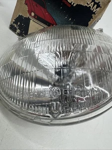 GE 6014 Low/High Beam Round Incandescent 12V 60/50W Low-High Beam Headlight - Picture 1 of 5
