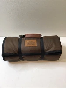 Pendleton Wool & Nylon Roll-up Blanket w Handle Red Green Yellow Plaid Travel - Picture 1 of 8